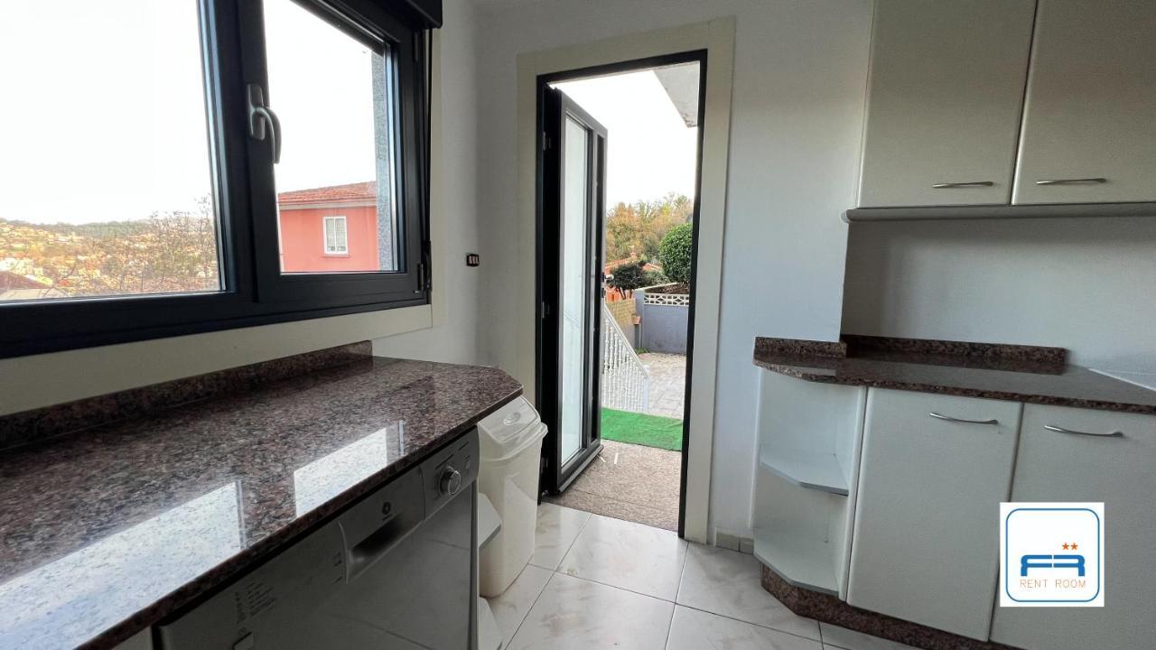 Villa Amplia Casa De 9 Hab, Cabral. à Vigo Extérieur photo